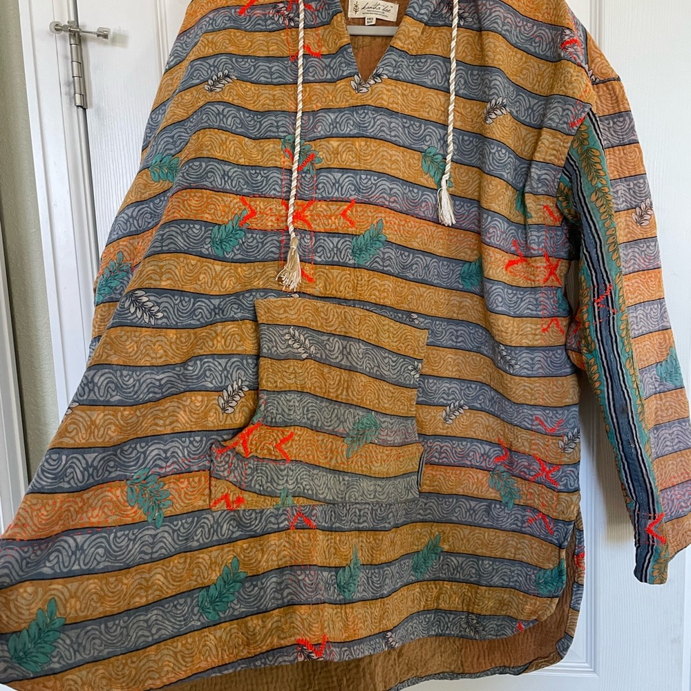 Kantha Bae Under the Stars Hoodie - Picture 2 of 7